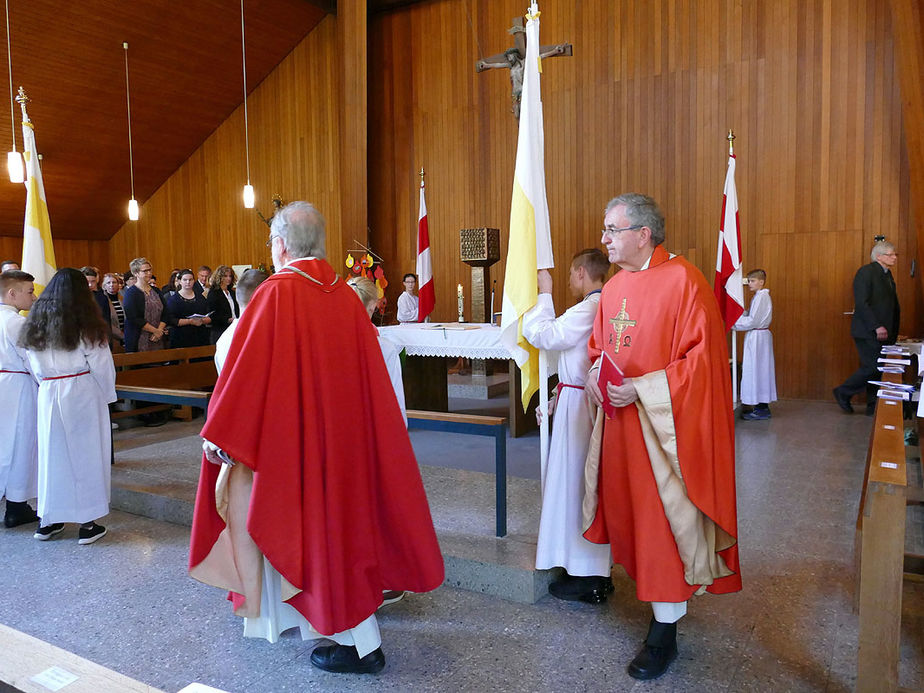 Firmung 2019 in Naumburg (Foto: Karl-Franz Thiede)